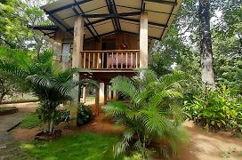 Ruk Sewana Villa Tree House Sigiriya Exterior photo