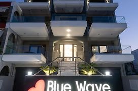 Blue Wave Luxury Suites