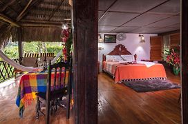 Las Guacamayas Lodge Resort, Selva Lacandona, Chiapas México