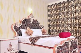 Hotel Rose One Lahore