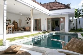 Villa Paz Bali