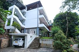 Kandy Hub Guest House