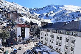 Todosierranevada Zona Baja - Montblanc Vistas A La Montana - Junto A Los Telecabinas