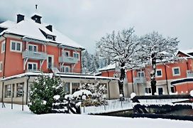 Strandhotel Burgstaller