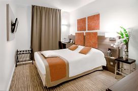 Kyriad Chambery Centre - Hotel Et Residence