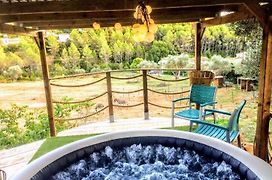 Dépend Atypiq Bohème,piscine chauffée toute l'année, jacuzzi,sauna,loisirs nature