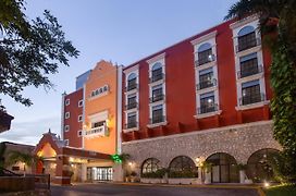 Holiday Inn Merida, An Ihg Hotel