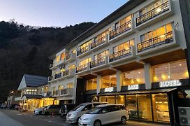 Shoji Lake Hotel