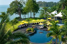 The Shellsea Krabi I Luxury Beach Front Resort & Pool Villa