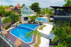 Luxotic Private Villa And Resort