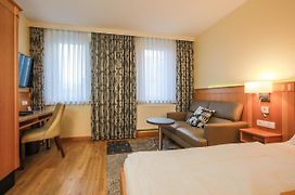 Apartment Hotel KRAL - BUSINESS HOTEL&SERVICED APARTMENTS