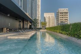 Staybridge Suites Bangkok Sukhumvit, An Ihg Hotel