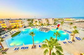 Ivy Cyrene Island Hotel (Adults Only)