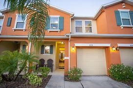 Family Friendly 4 Bedrooms With Gameroom Close To Disney In Compass Bay 5103