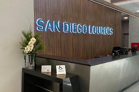 San Diego Suites Lourdes - Oficial