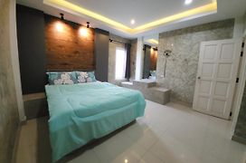 Loft House Resort Pattaya