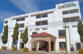 Hotel Del Alba Inn & Suites