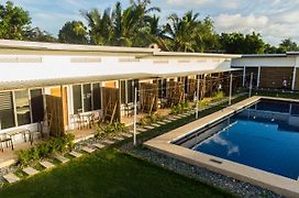 Manta Dream Dive Resort