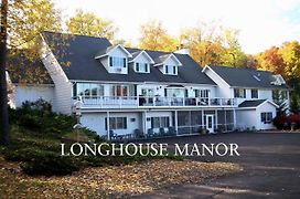 Longhouse Manor B&B