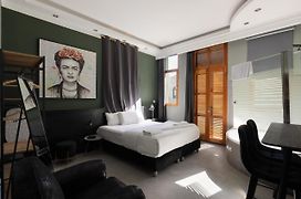 Residence Suites By Raphael Hotels