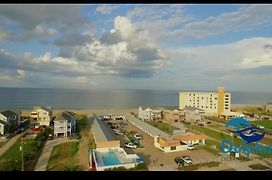 Dolphin Oceanfront Motel - Nags Head