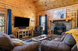 Serenity, A Rustic Log Cabin Retreat
