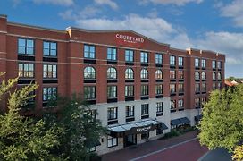 Courtyard By Marriott Savannah Downtown - Historic District