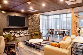 Fairfield Inn & Suites By Marriott Richmond Airport