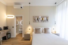 Elegantia Luxury Rooms