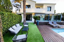 Villa Bel Air Cannes - 240M2 - Freshly Completely Renovated - Beach - Pool - No Party Allowed - No Bachelor-Ette Stay