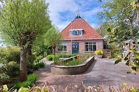 Luxe Gastenverblijf In Het Hart Van Friesland