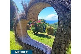 Gîte 4 étoiles, la Vieille Sucrerie St Claude Guadeloupe, Jacuzzi Spa privatif, vue exceptionnelle sur la mer des Caraïbes