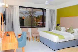 Best Western Jangwani Sea Breeze Resort