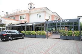 Hotel Orasac Belgrade Exterior photo