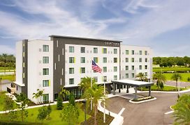 Courtyard By Marriott Port St. Lucie Tradition