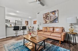 Evonify Stays - Hyde Park Apartments - Utexas