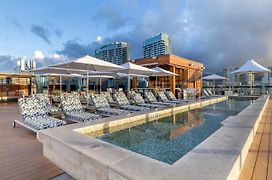Hilton Grand Vacations Club Hokulani Waikiki Honolulu