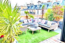 Luxury Flat With Private Rooftop - Paris 18