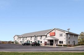 Econo Lodge Inn & Suites