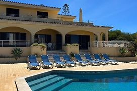 Villa Paraiso - 4 Bedrooms&pool