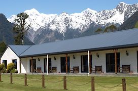 Mt Cook View Motel