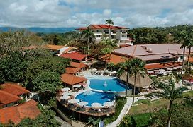 Parador Resort&Spa