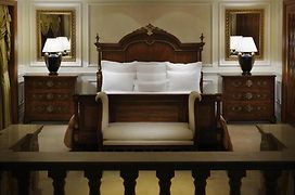 The Bristol Hotel Dubai Room photo