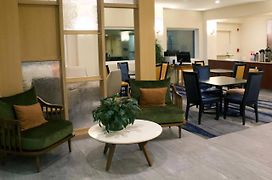 Fairfield Inn & Suites By Marriott San Francisco San Carlos