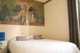 Bed & Breakfast Bells Oficis Girona Room photo