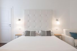 Pley Cagliari Boutique Suites