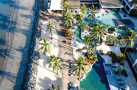 Sheraton Fiji Golf & Beach Resort