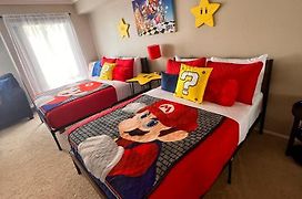 Mario, Harry Potter & Disney Loft Universal Studios 10Min Loft Apartment