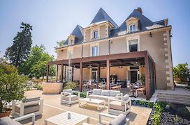 Hotel & Restaurant - Le Manoir Des Cedres - Piscine Chauffee Et Climatisation