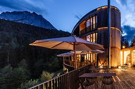 Hotel Arnica Scuol - Adults Only